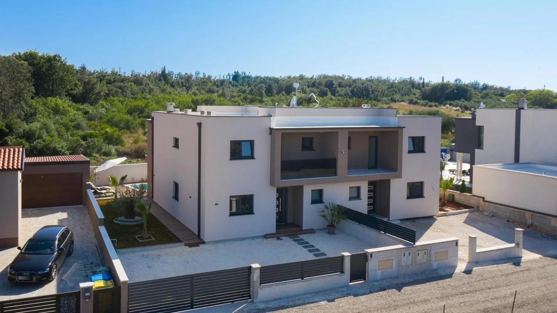 Villa Lumea بولا
