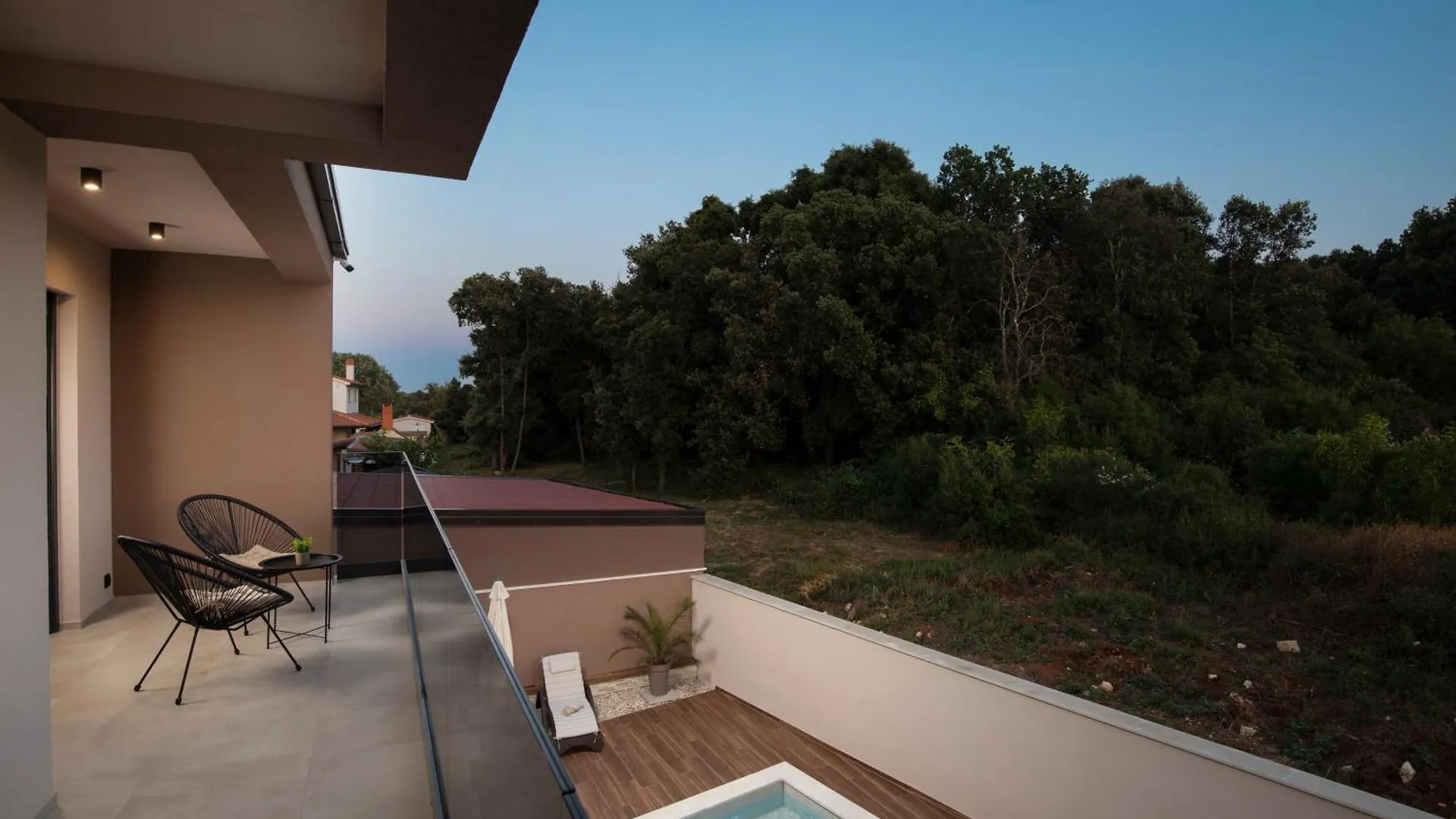 Villa Lumea بولا